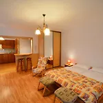 Apartment Appartementhaus Mila In *